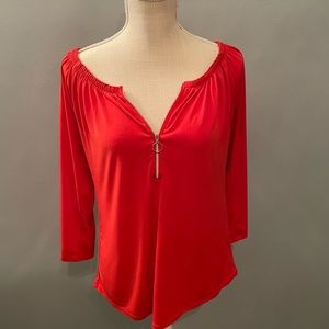 Chicos Orange Adjustable V-Neck Stretch Blouse Top Silver Zipper NWOT Small